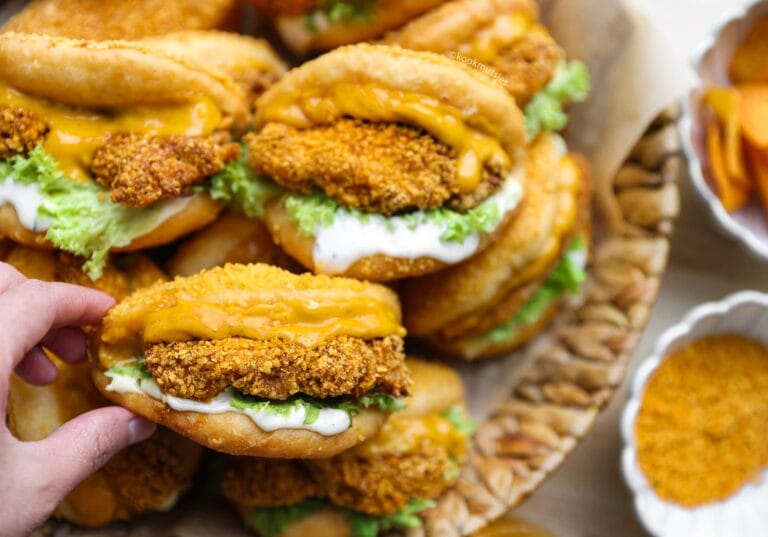 Hot Chili Broodjes met Kipburger