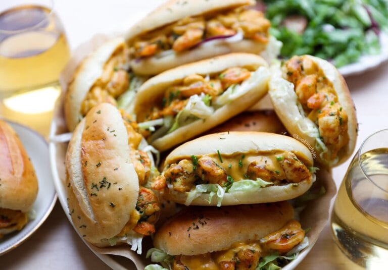 Buns with Spicy Shrimps