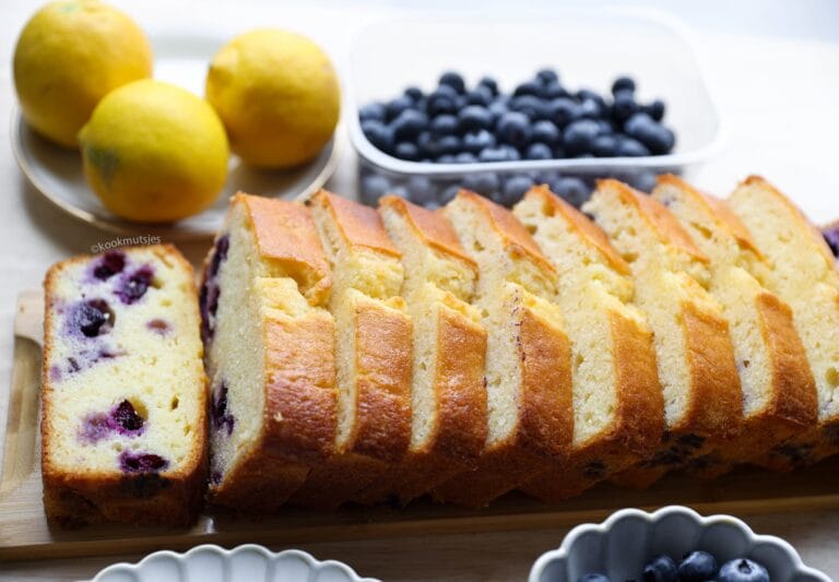 Fluffy Blueberry Lemon Cake
