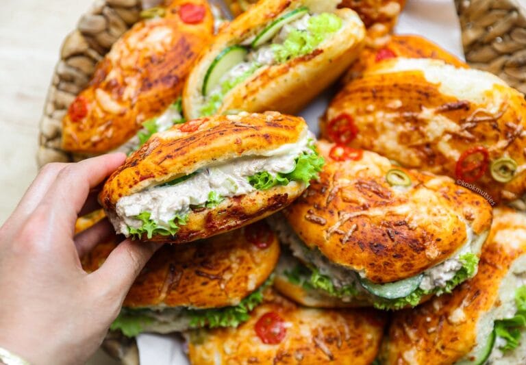 Pizza Bread with Tuna Salad