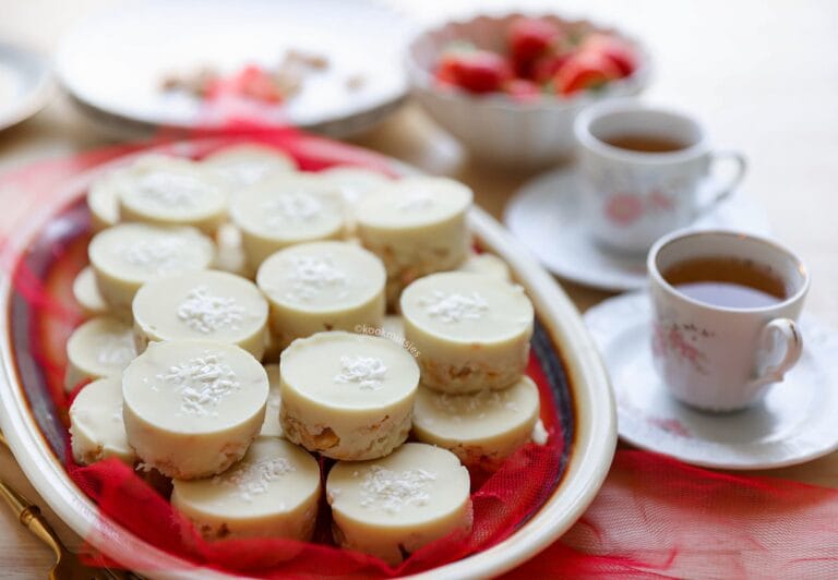 Crunchy Chocolate Bites (No Bake)