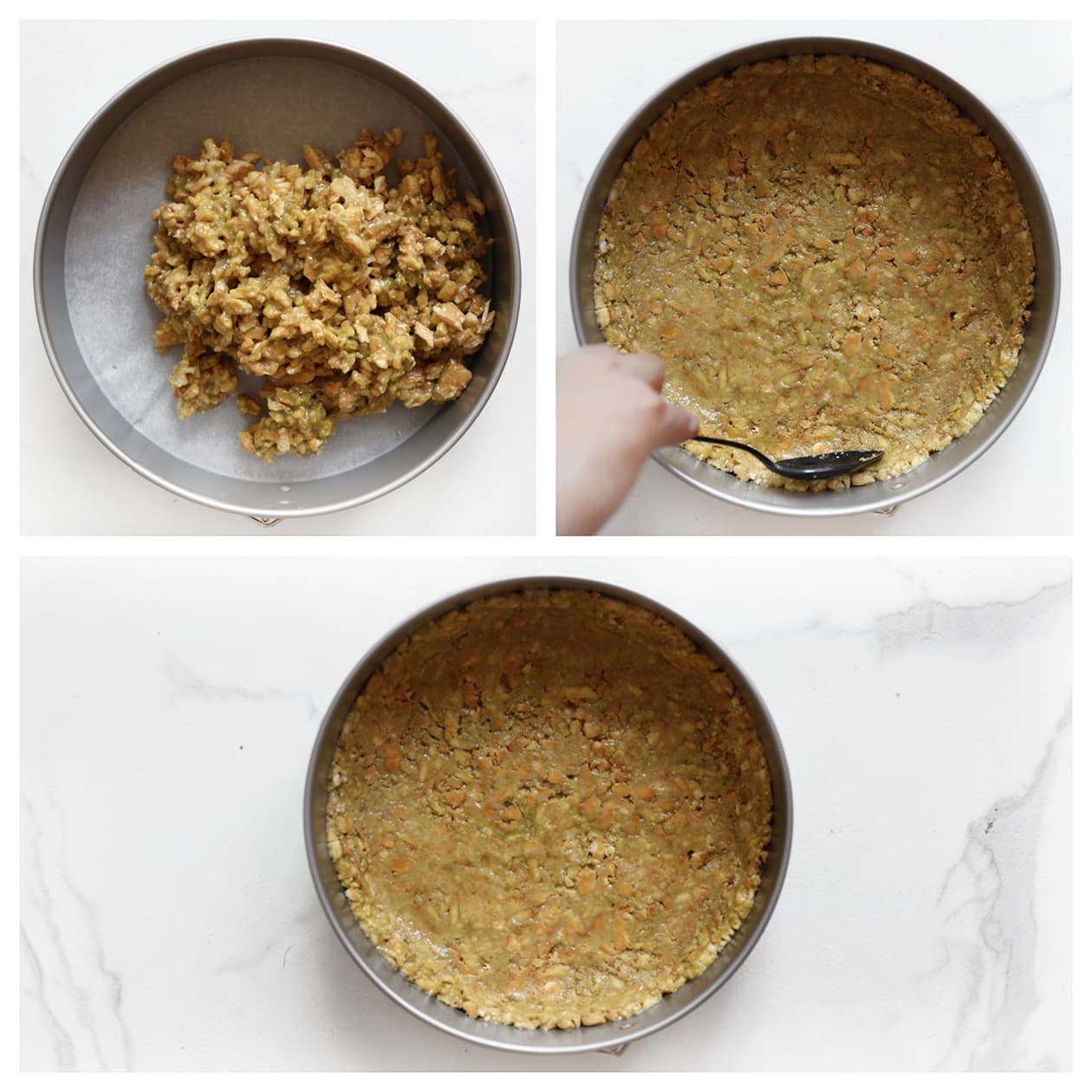 Koekjesdeeg stevig aandrukken tegen de bodem van een bakvorm