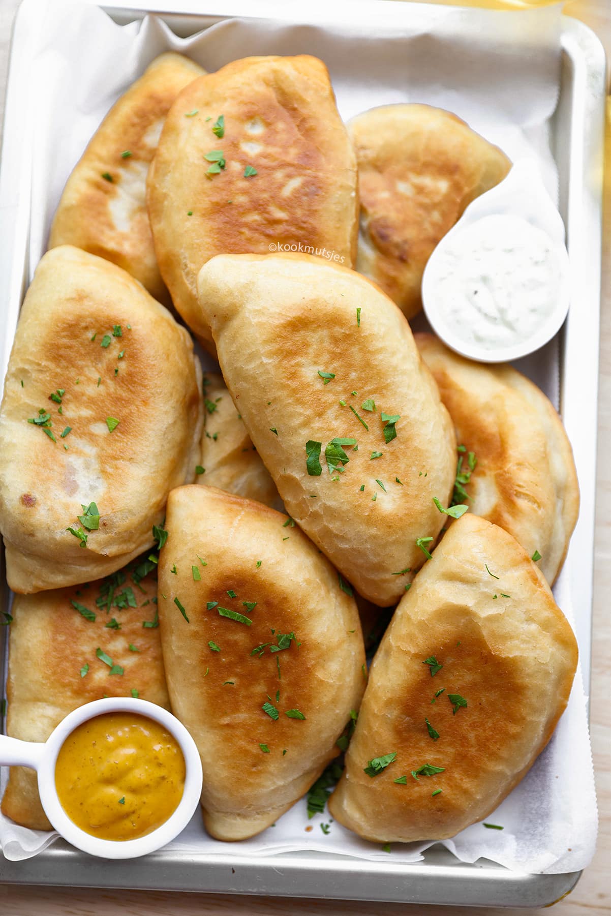 Zelfgemaakte kipbroodjes met kaas eindresultaat Kookmutsjes