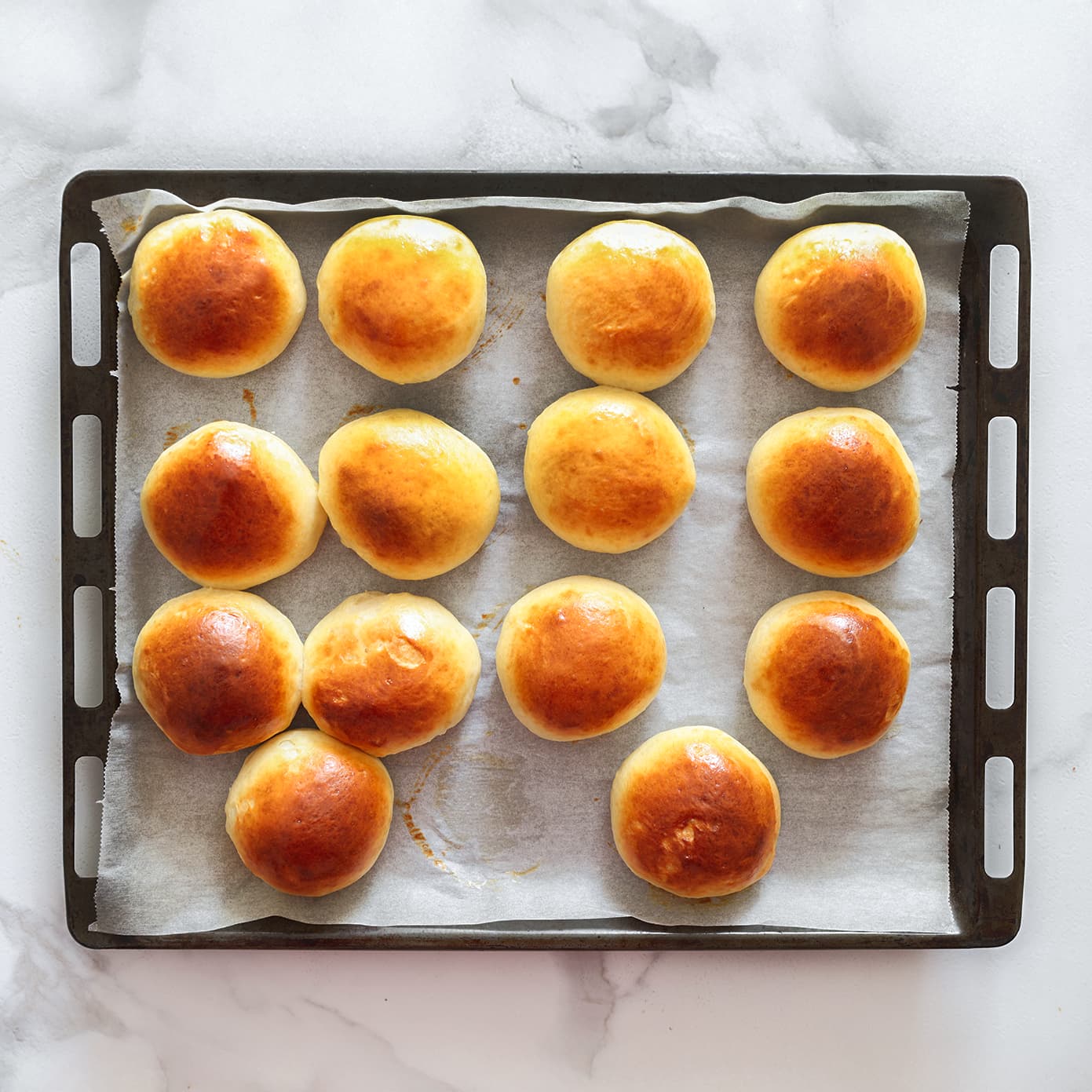 Broodjes bakken in de oven