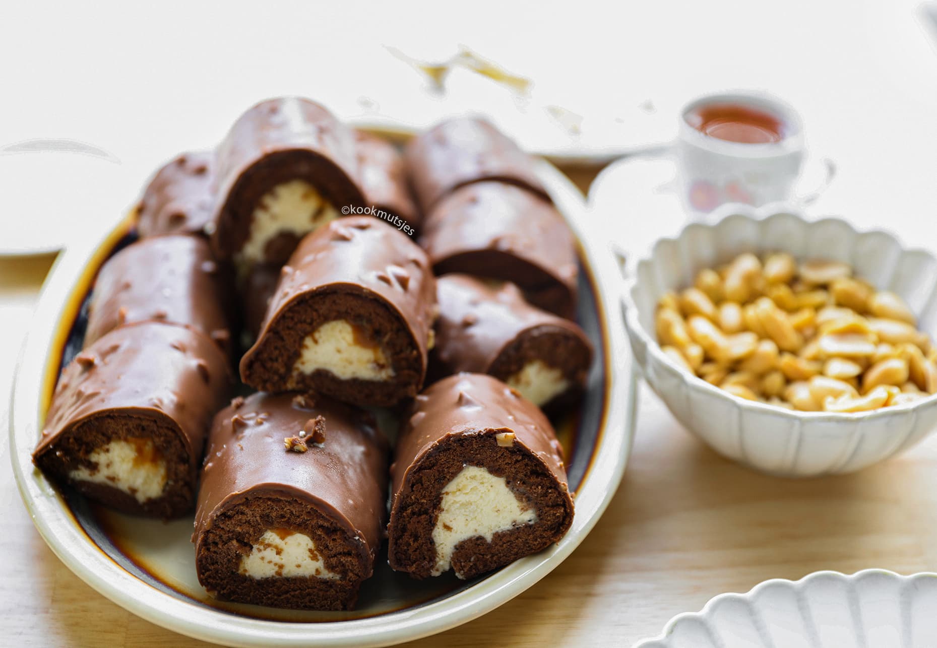 Chocolade Rolcake Gebakjes van Kookmutsjes