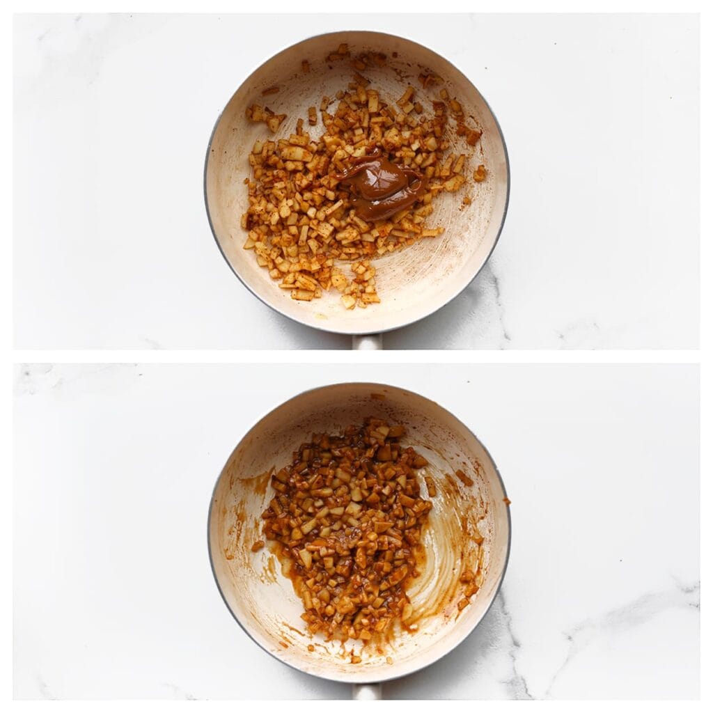 Voeg de karamel toe en meng goed. Haal van het vuur en laat het appelmengsel afkoelen.