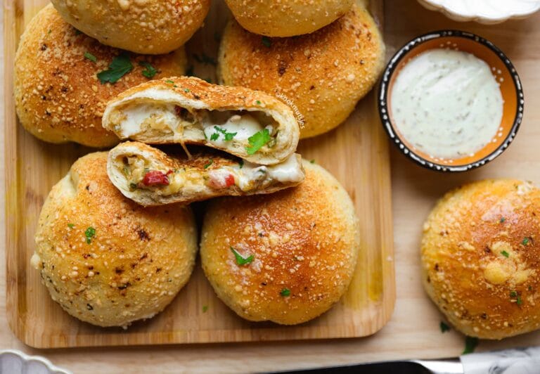 Zachte Kip Pesto Bollen