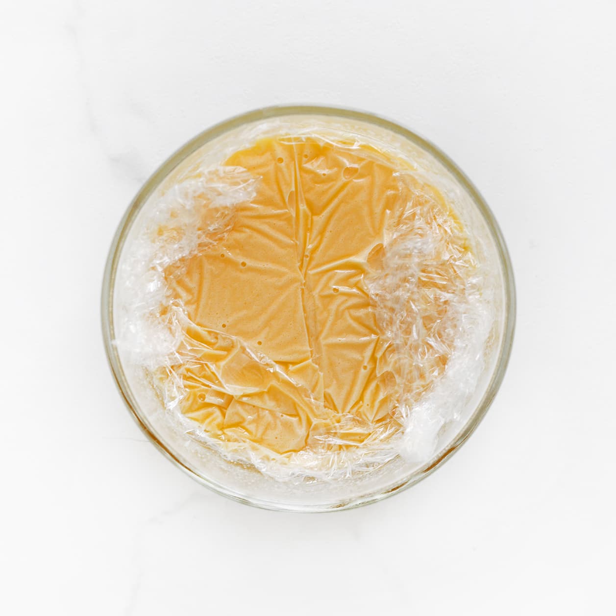 Lemon curd afdekken met folie