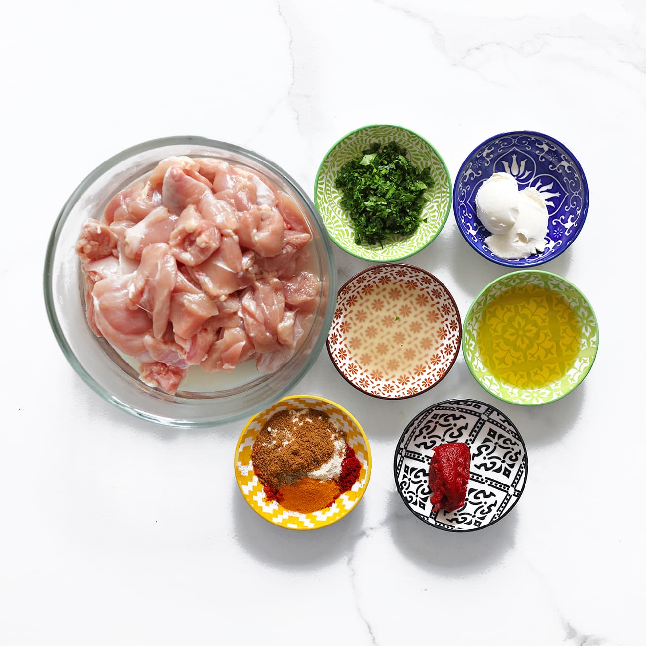 Ingredienten klaar leggen voor de kip shoarma