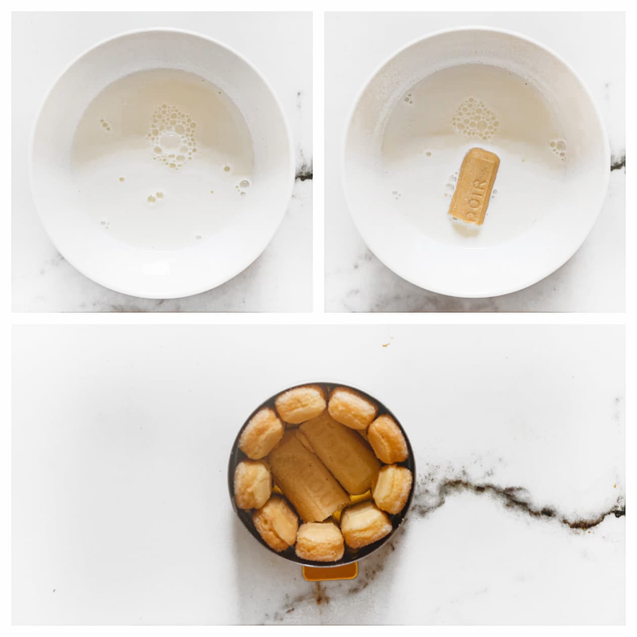 Lange vingers worden kort in melk gedoopt en tegen de rand van de bakring geplaatst.