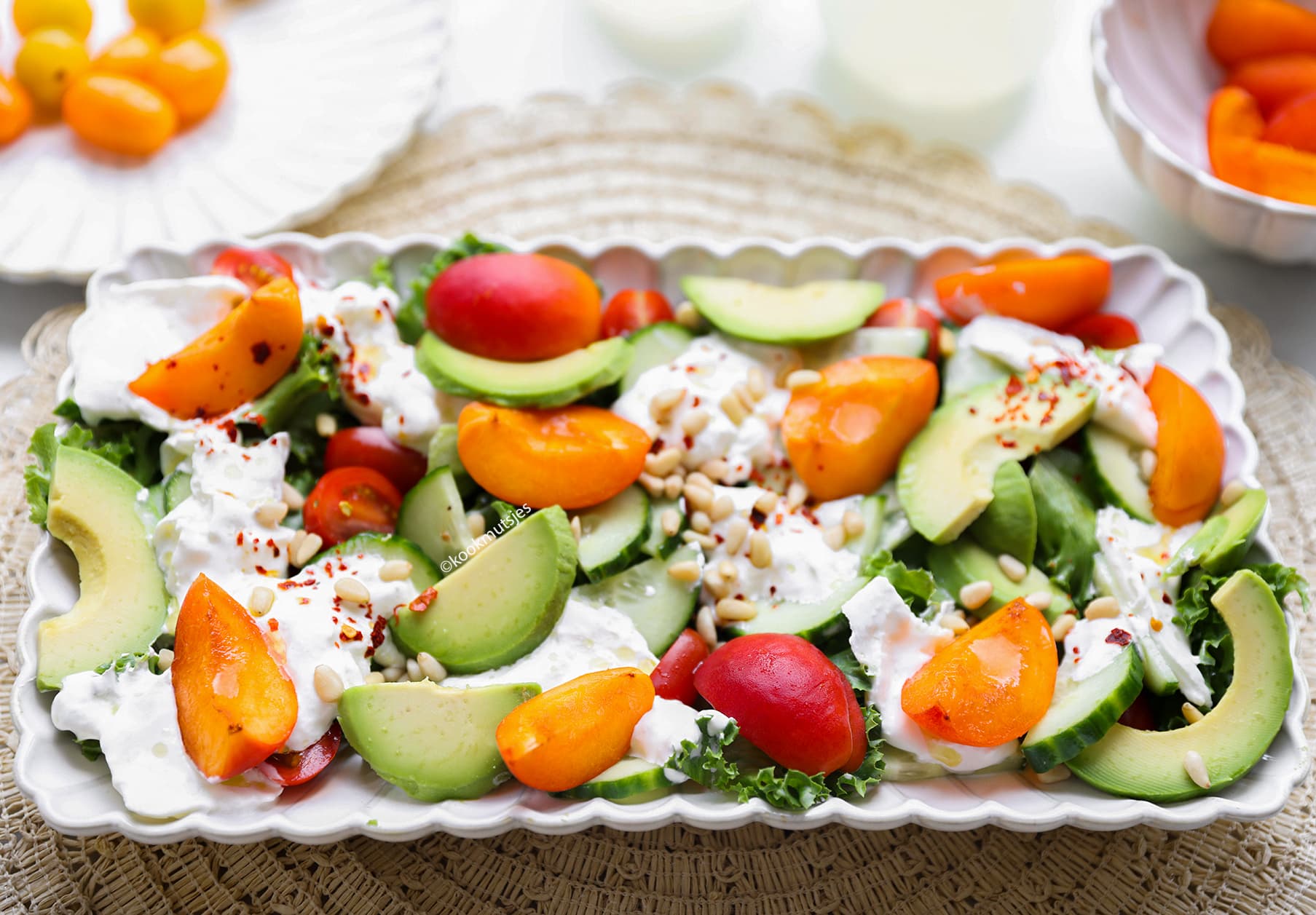 Burrata Salade met Perzik en Balsamico