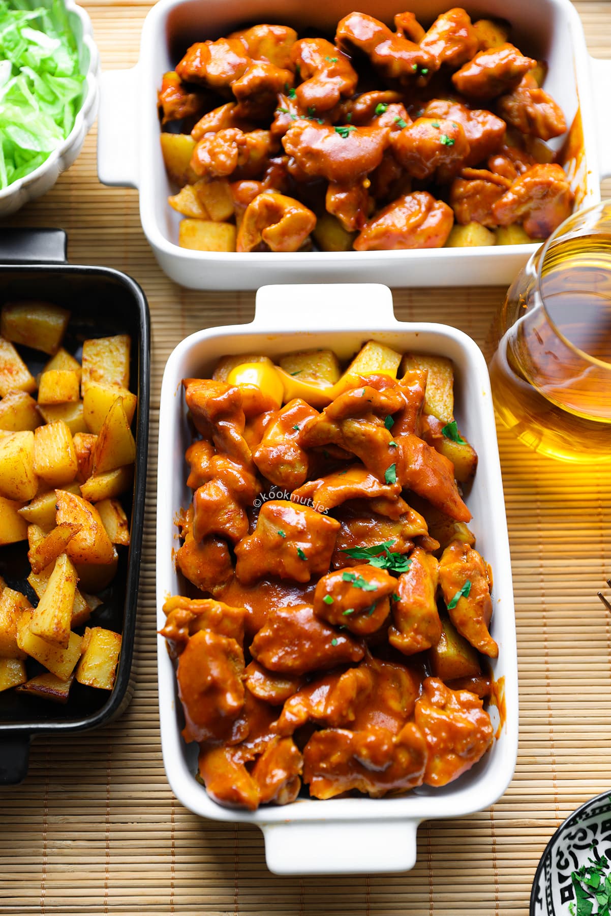 Pittige kip met krokante aardappels en gesmolten cheddar