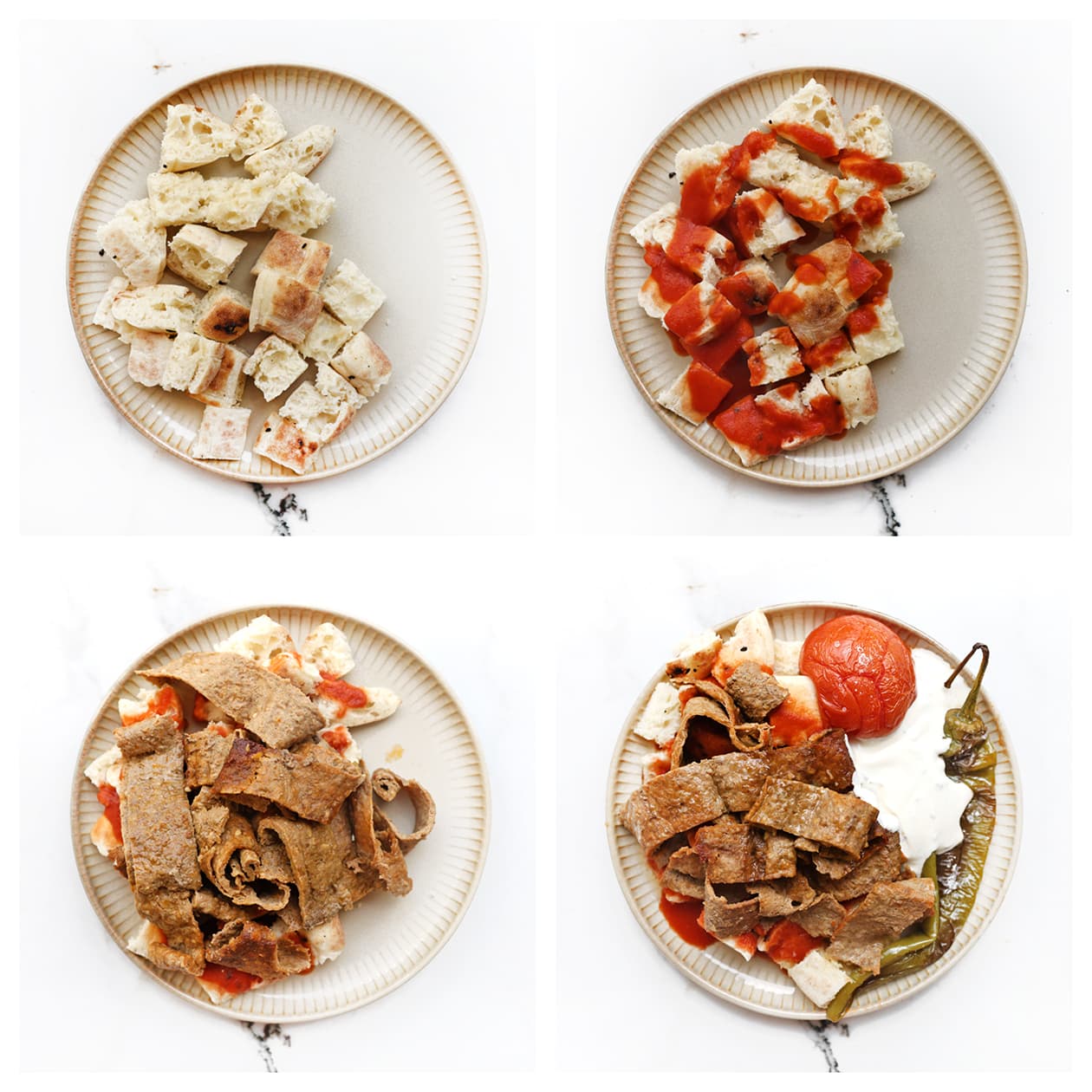 Turks brood met tomatensaus en kebabvlees voor Iskender kebab