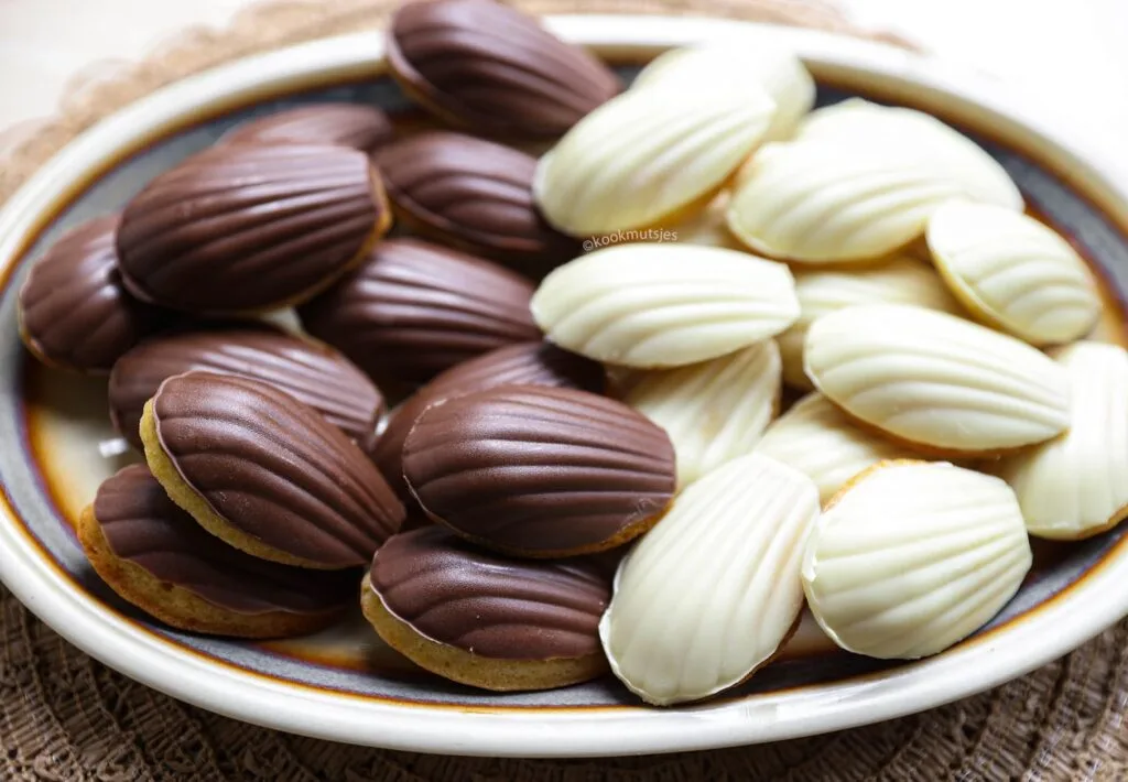Classic French Madeleine Recipe (Chocolate Optional)