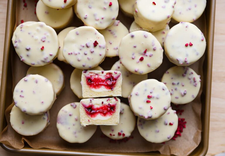 Mini Frambozen Cheesecakes met Witte Chocolade