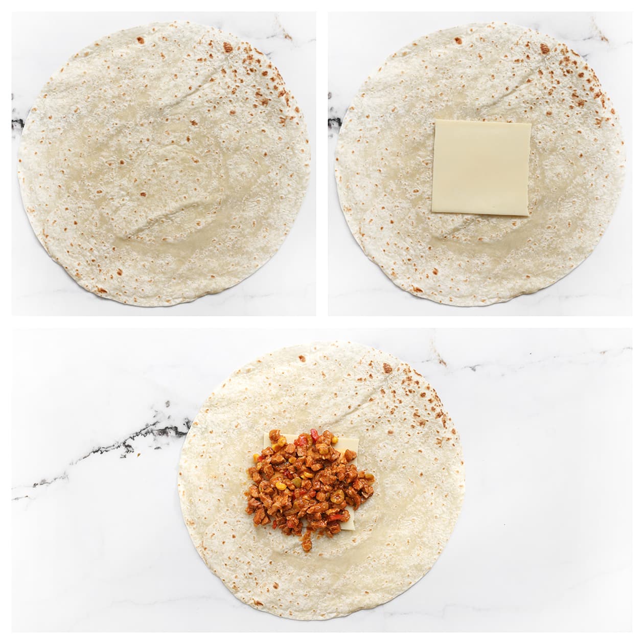 Tortillawrap met een plakje kaas en gekruid vleesmengsel in het midden